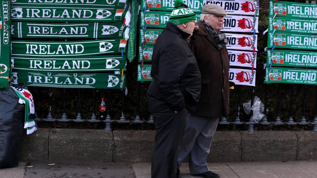 Fans before Ireland v England