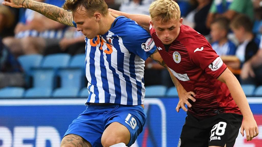 Kilmarnock's Lee Erwin and St Mirren's Cameron MacPherson