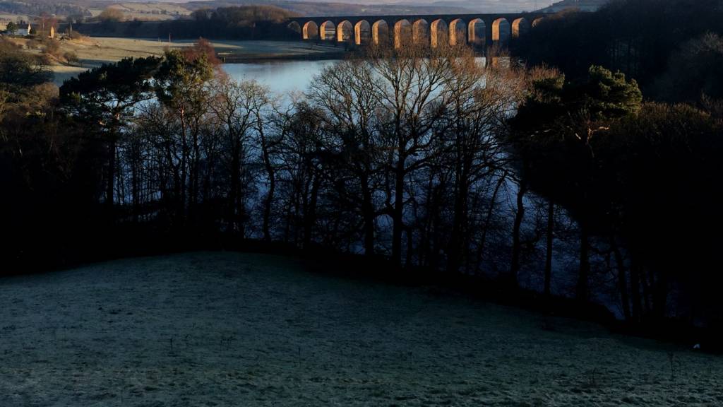 Hewenden Reservoir and Viaduct