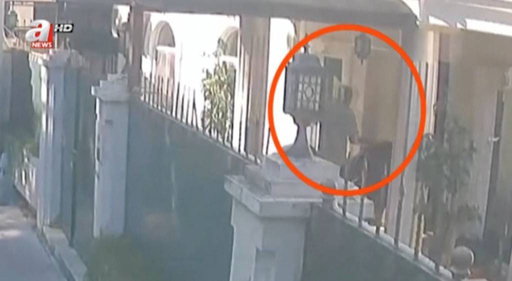صورة من المقطع الذي بثته القناة التركية حول نقل رفات خاشقجي