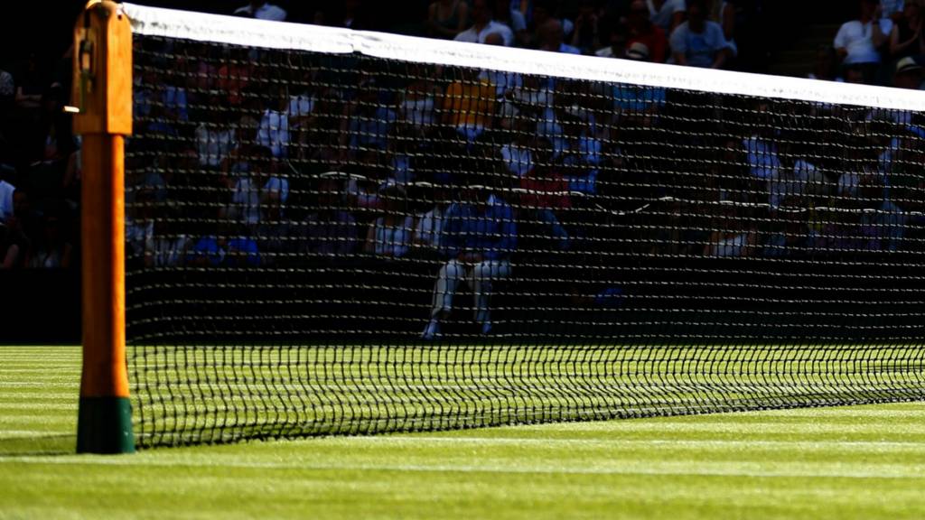 A tennis net on court at Wimbledon