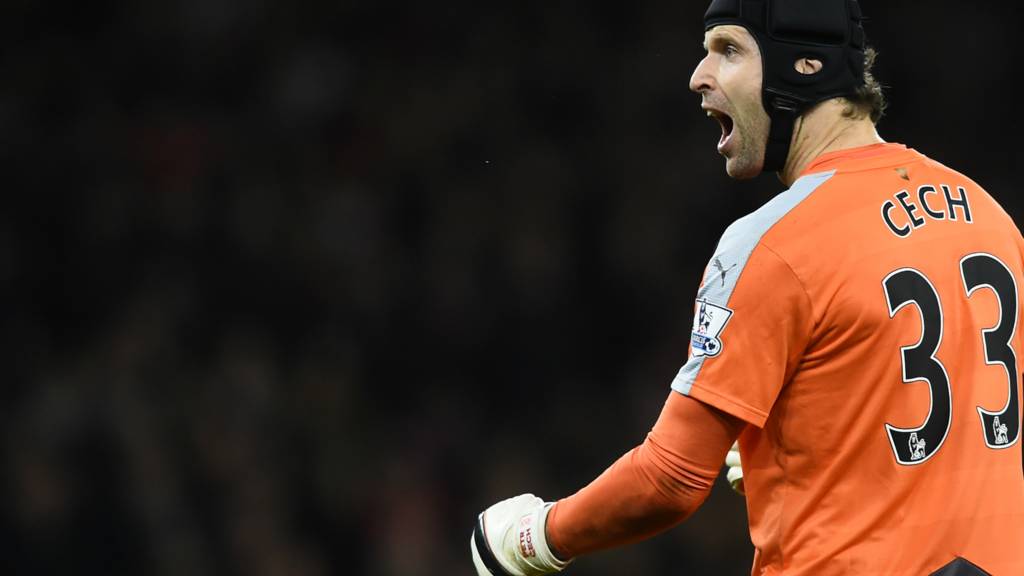 Arsenal keeper Petr Cech celebrates
