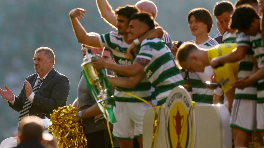Celtic lift Scottish Cup