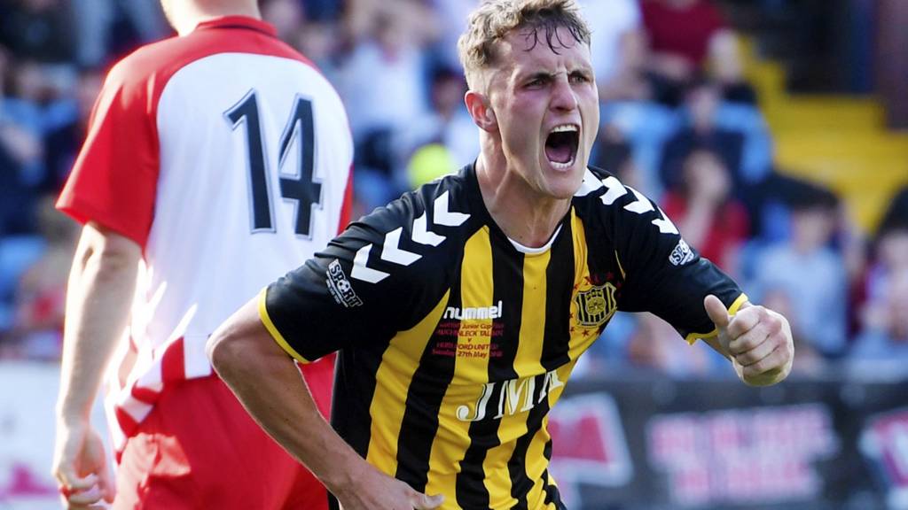 Watch live Scottish Junior Cup final Auchinleck Talbot 22 Hurlford United Live BBC Sport