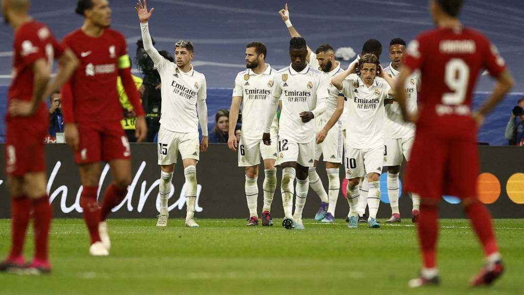 De este modo Adaptabilidad ducha Champions League LIVE: Real Madrid vs Liverpool & Napoli vs Frankfurt -  score, radio commentary & updates - Live - BBC Sport