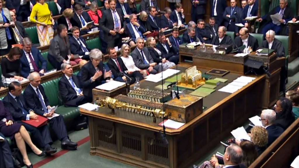 Parliament debates Brexit deal - BBC News