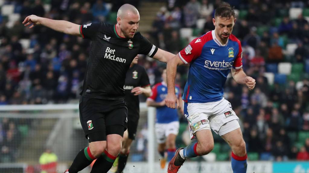 Linfield Advance to the Final of the Irish Cup