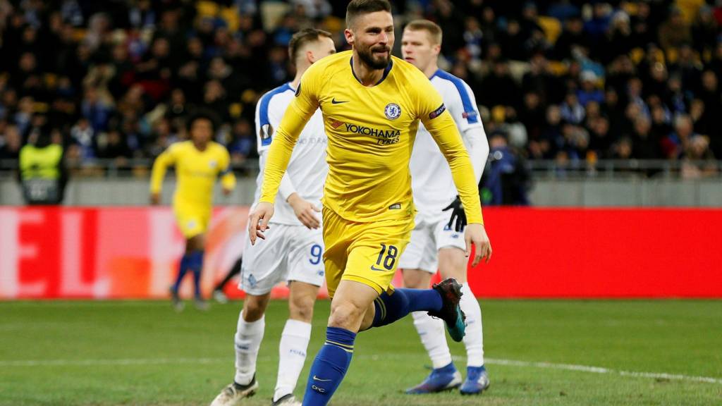 Olivier Giroud celebrates