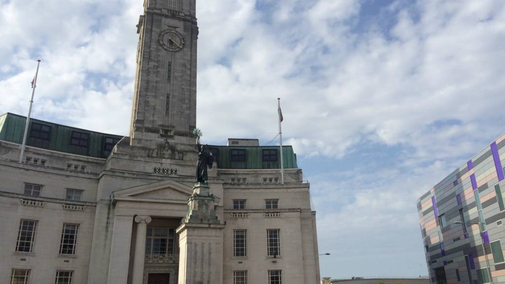 BBC Local Live Beds, Herts & Bucks on Thursday 6 August 2015 BBC News