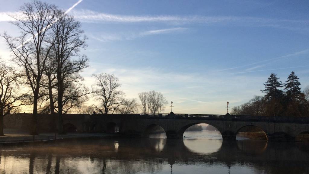 A frosty morning in Wallingford and Benson lock