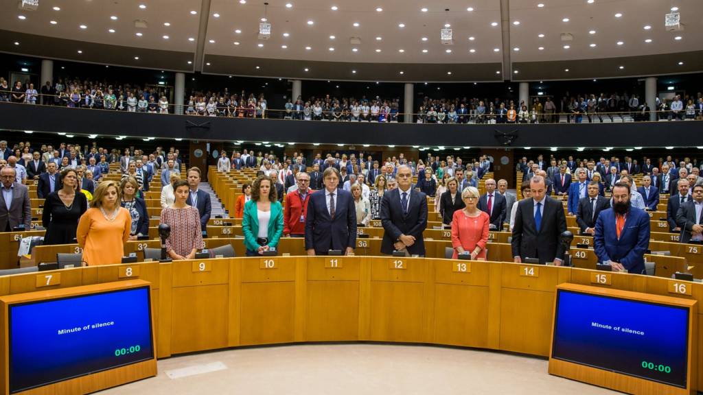 European Parliament observes minute's silence