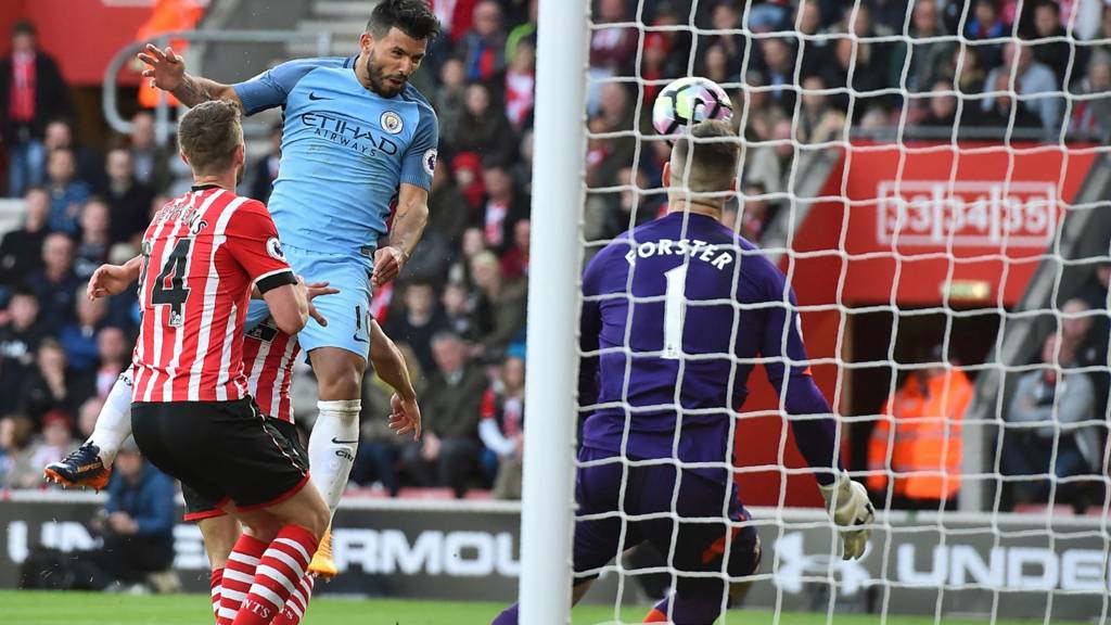Sergio Aguero scores