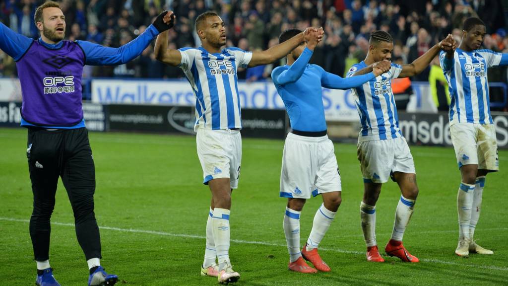 Wolves heap more misery on desperate Cardiff