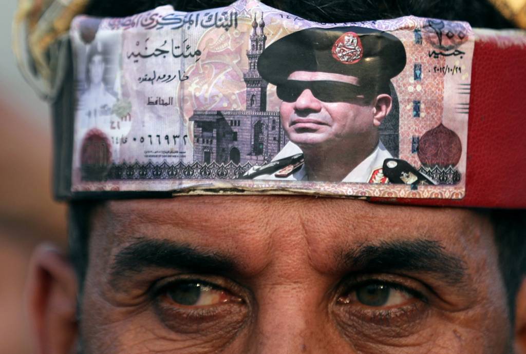 أحد أنصار السيسي في ميدان التحرير بعد إعلان نتائج الانتخابات الرئاسية