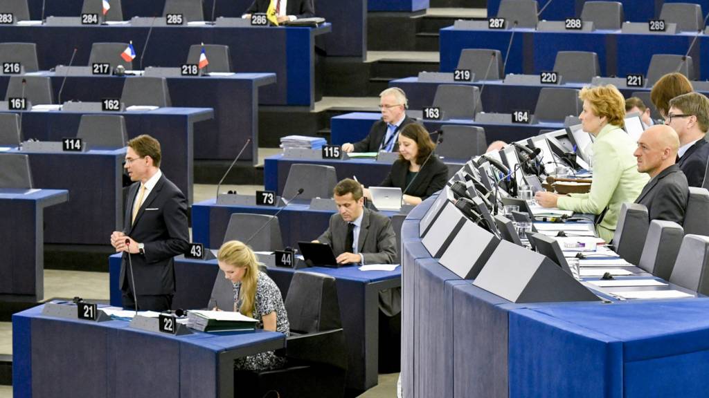 Jyrki Katainen speaks during a plenary session