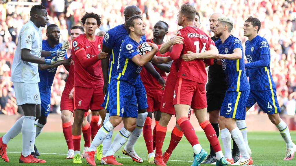 10-man Chelsea Stun Impotent Liverpool