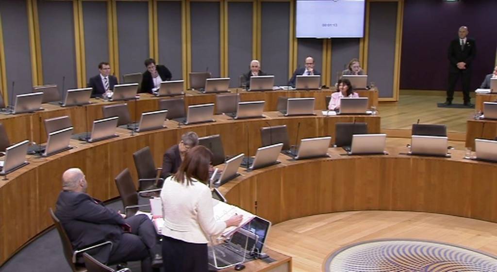 Y Senedd
