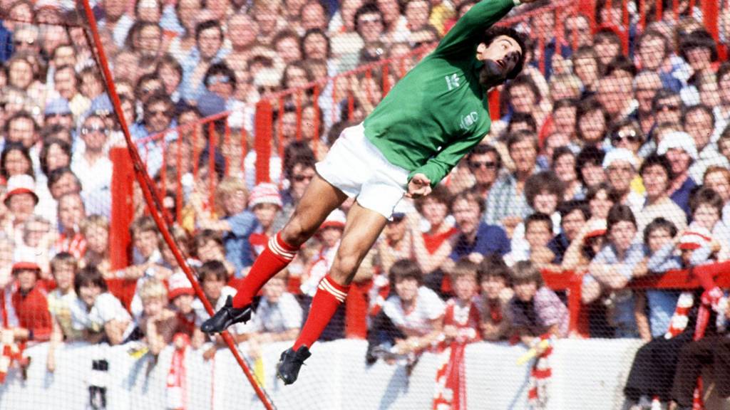 Nottingham Forest's Peter Shilton HERO