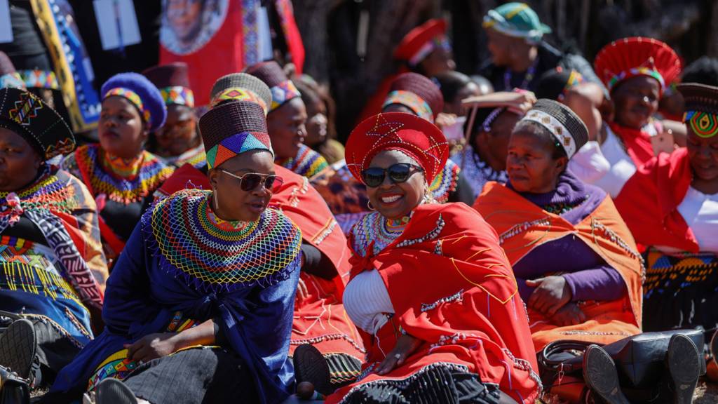 20 Modern Ndebele traditional attire for ladies 2022