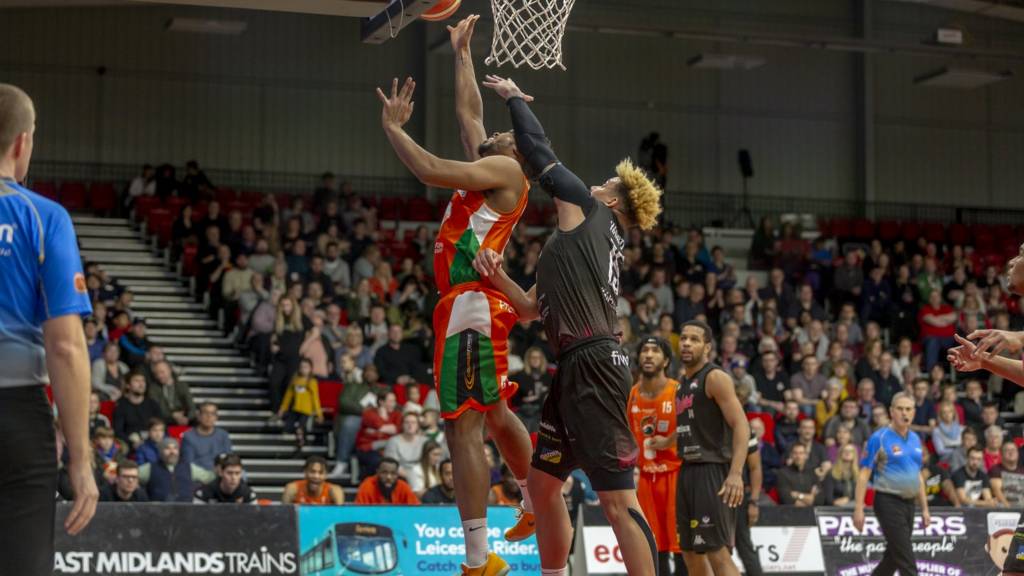 Leicester Riders and Plymouth Raiders in action