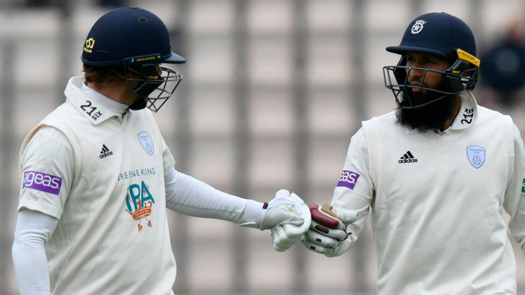 Hampshire batsmen Sam Northeast and Hashim Amla