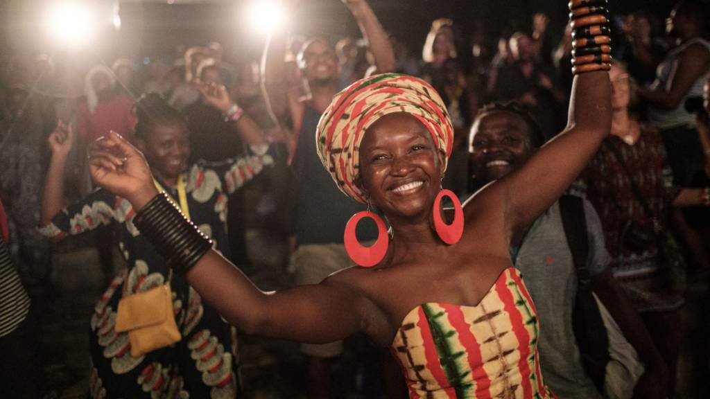 africa live this week kenyatta deactivates facebook and twitter accounts - iran women dance in support of arrested instagram teen bbc news