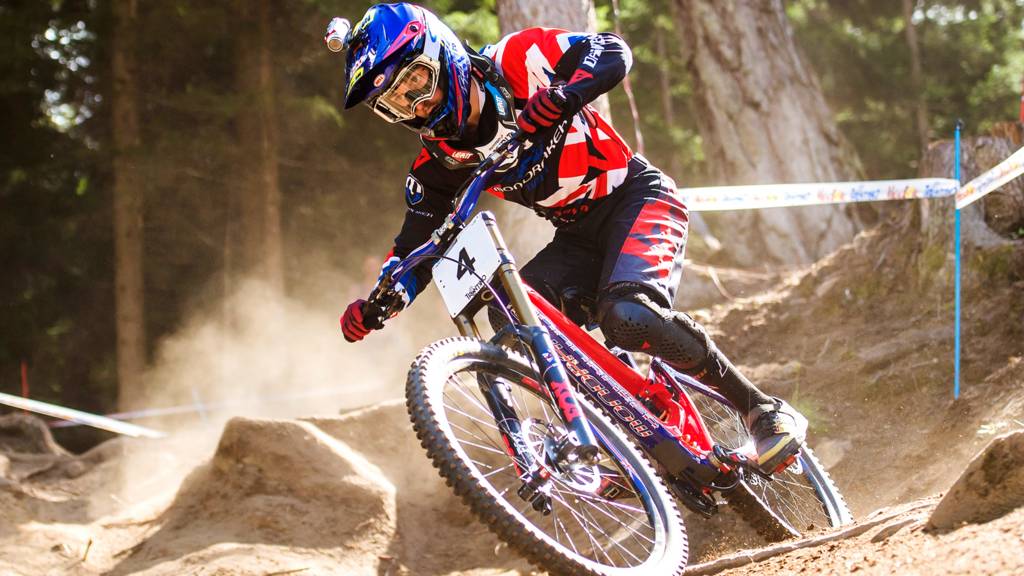 Watch: Mountain Bike World Championships - elite downhill ... - 1024 x 576 jpeg 94kB