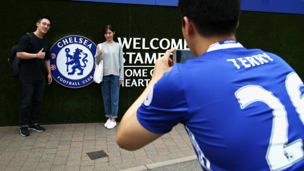 Chelsea Fans