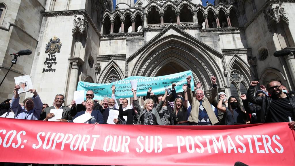 Sub-postmasters celebrating their overturned convictions, Royal Courts: Post Office horizon scandal Former post office workers celebrate outside the Royal Courts of Justice, London