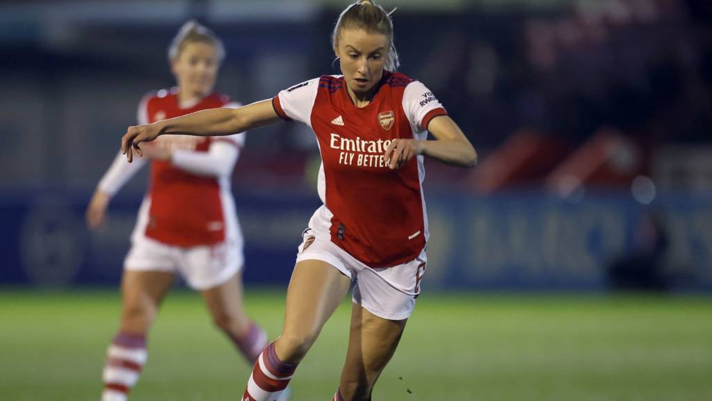 Tottenham 0-3 Arsenal: Foord, Miedema and McCabe on target in WSL