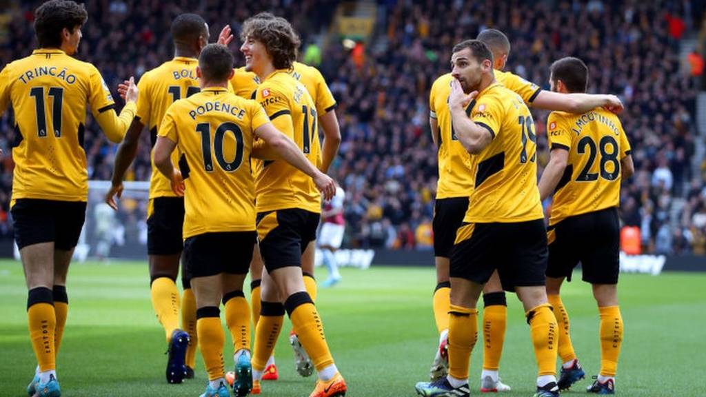 Premier League LIVE: Liverpool v Watford, Burnley v Man City & Man Utd v  Leicester score, commentary & updates - Live - BBC Sport