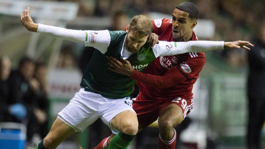 Hibs' Martin Boyle and Aberdeen's Max Lowe