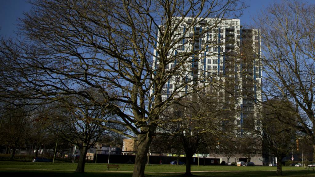 BBC Local Live Beds, Herts & Bucks on Wednesday, 6 January 2016. BBC