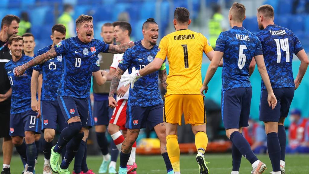 Slovakia celebrating at full time