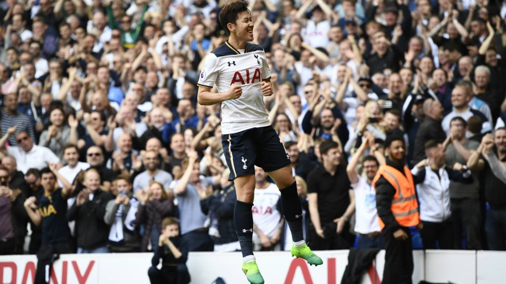 Son celebrates for Spurs