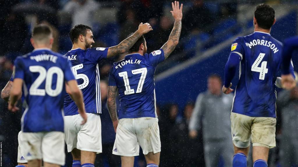 Cardiff City celebrate Lee Tomlin's late equaliser
