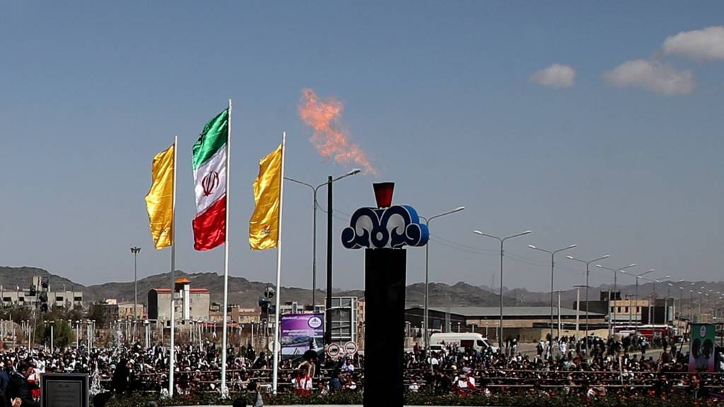 حسن روحانی گازرسانی به زاهدان را افتتاح کرد