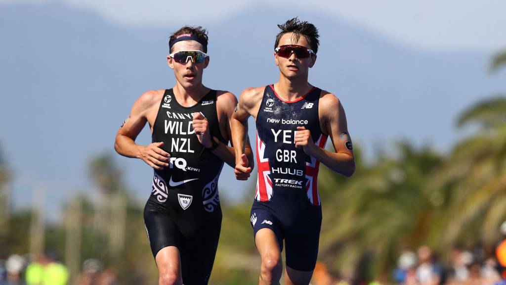 Hayden Wilde and Alex Yee competing