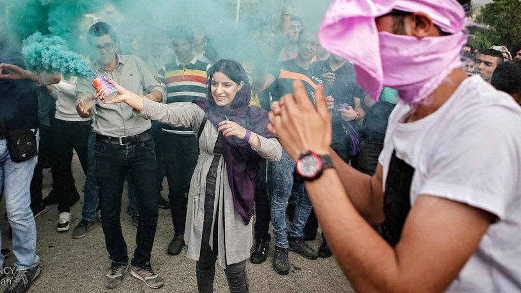 شادی هواداران روحانی