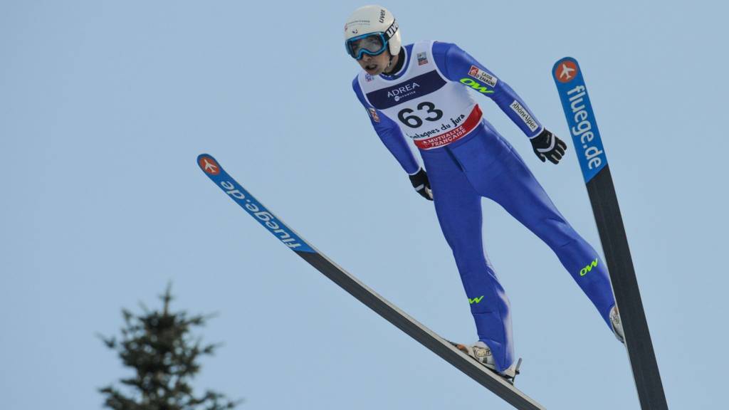 A Nordic combined skier