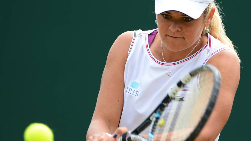Aleksandra Wozniak at Wimbledon