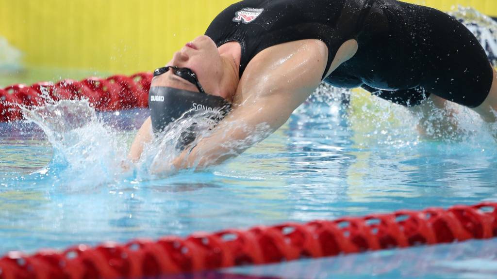 Lizzie Simmonds of England in the women's backstroke at the Glasgow Commonwealth Games