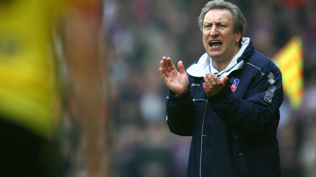 Crystal Palace appoint Neil Warnock as new manager