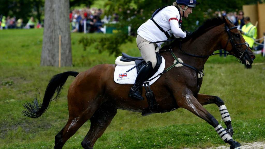 Zara Phillips rides High Kingdom