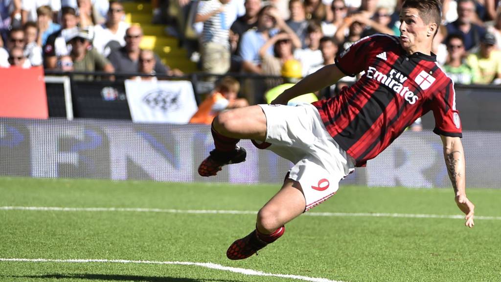 Fernando Torres playing for AC Milan