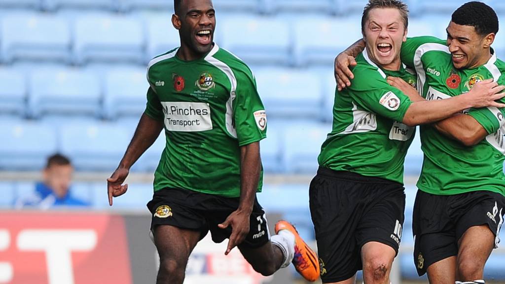 Sean Geddes celebrates for Worcester