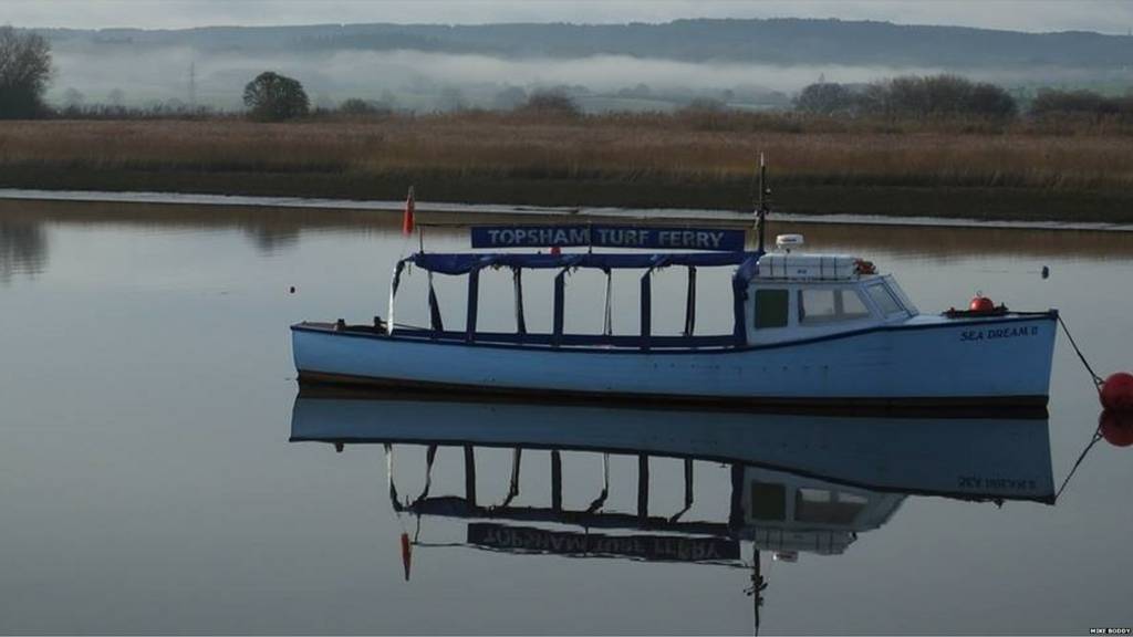 Topsham estuary and ferry