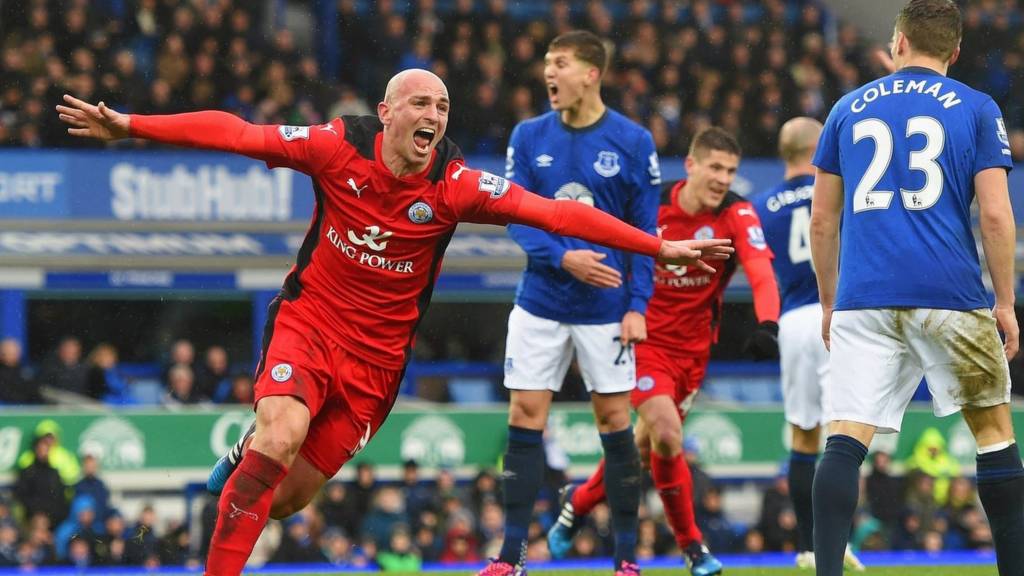 Cambiasso celebrates his goal