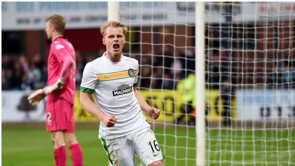 Gary Mackay-Steven celebrates for Celtic