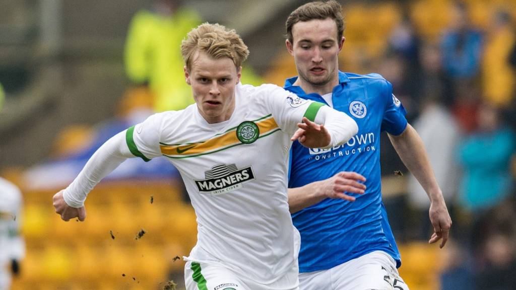 Gary Mackay-Steven playing for Celtic against St Johnstone